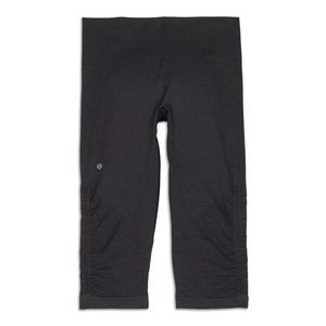 Lululemon Flow & Go black